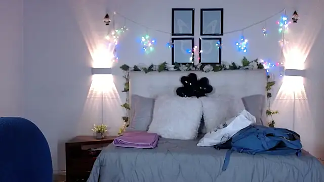 Megan_05_'s cam snapshot