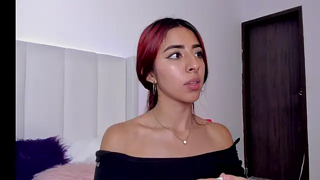 Mirandaa_Rogers's cam snapshot