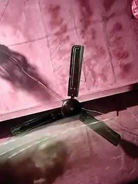 Pooja750's cam snapshot