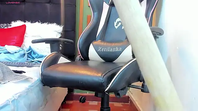 Bianca_slut1's cam snapshot