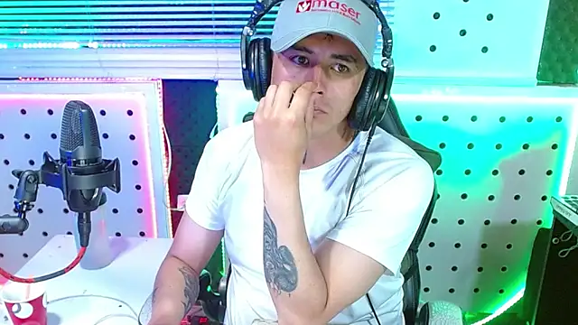 Godofcumxxx's cam snapshot