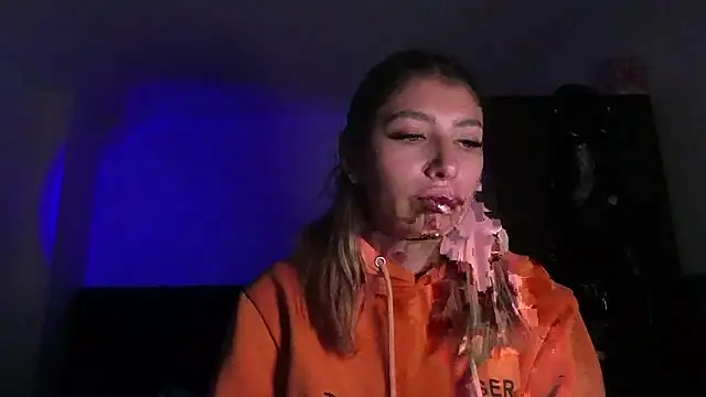 AliceTeenager___'s cam snapshot