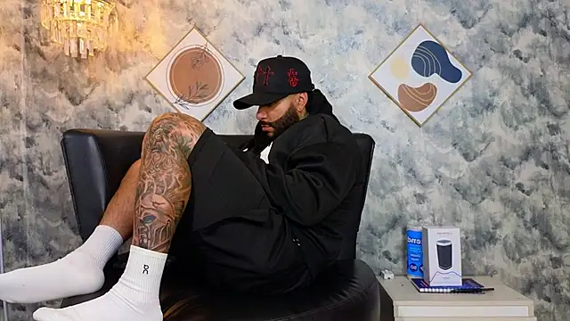 Apolo_rousse1's cam snapshot