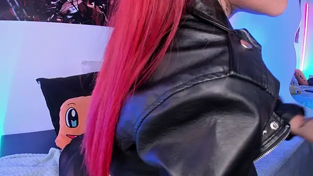 zara_rouxx's cam snapshot