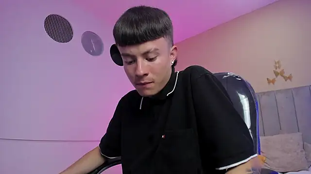 Nascary_Fox's cam snapshot