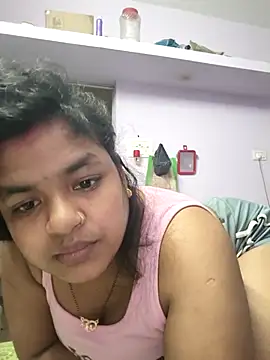 Deborbhavi222 live sex cam