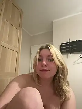 Nallinee live sex cam
