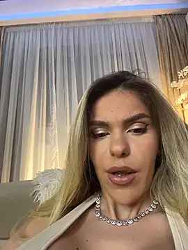 ChloeVelvetx's cam snapshot