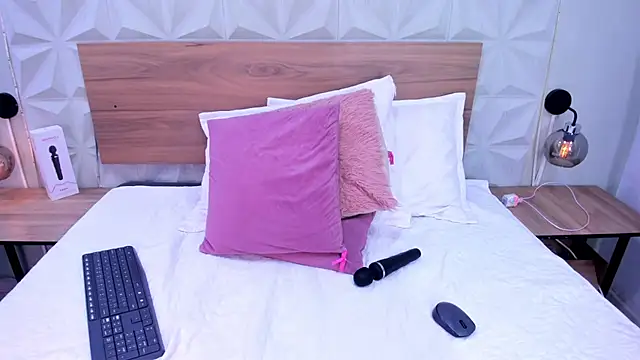 Stacey_white_'s cam snapshot