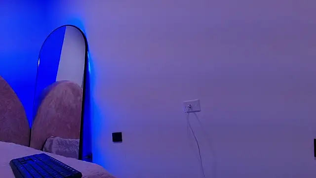 lilylovely_'s cam snapshot