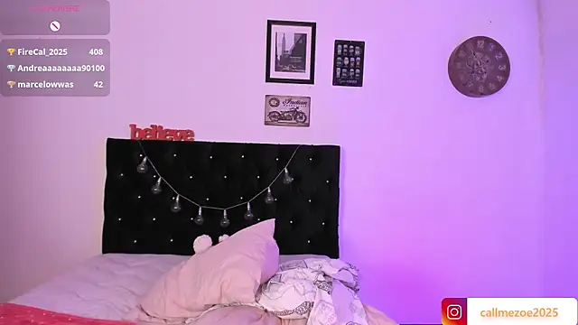 zoe_siren's cam snapshot