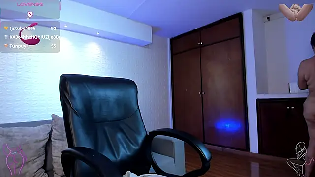 victoria_mooree live sex cam