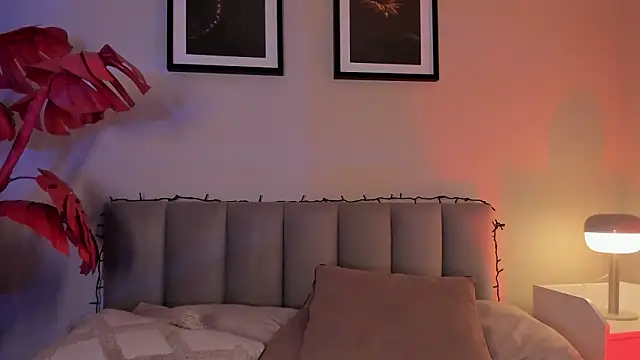 Violetta_Nur's cam snapshot