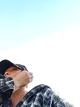 Jooj-'s cam snapshot