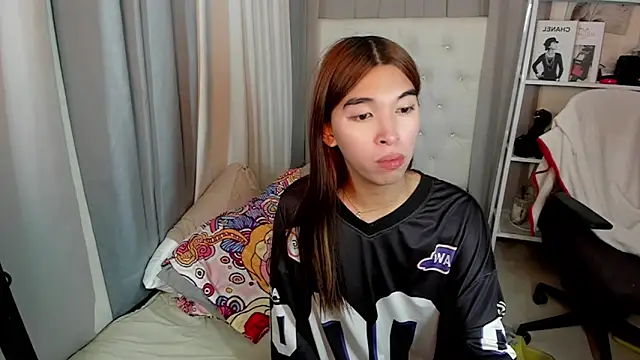 Yourdreamgoddess live sex cam