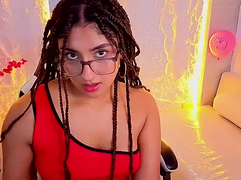 isabella_tp's cam snapshot