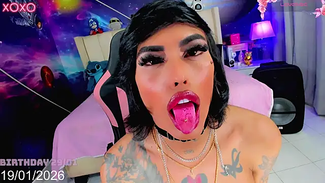 Nella_Dolls live sex cam