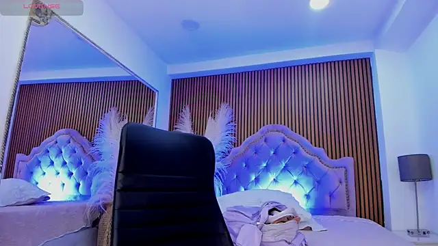 SelenaStonne's cam snapshot