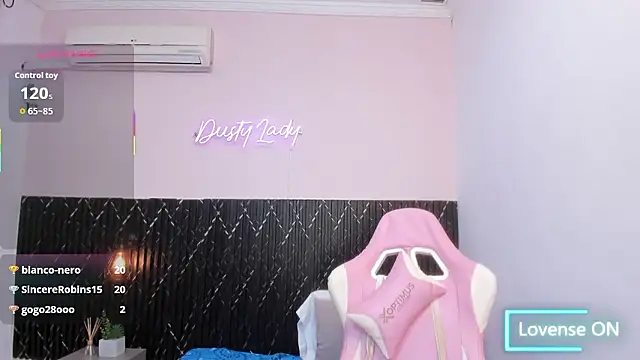 chanel_brunette's cam snapshot