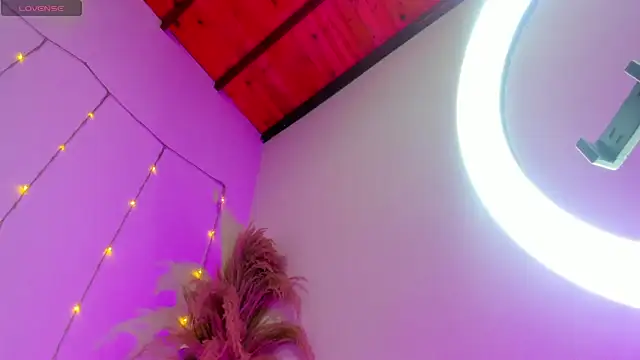 yasmin_rahal's cam snapshot