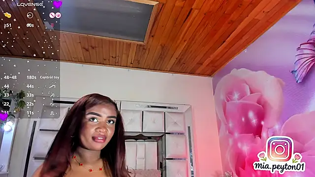 mia_peyton's cam snapshot