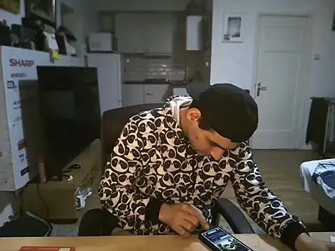 mihaimichael's cam snapshot