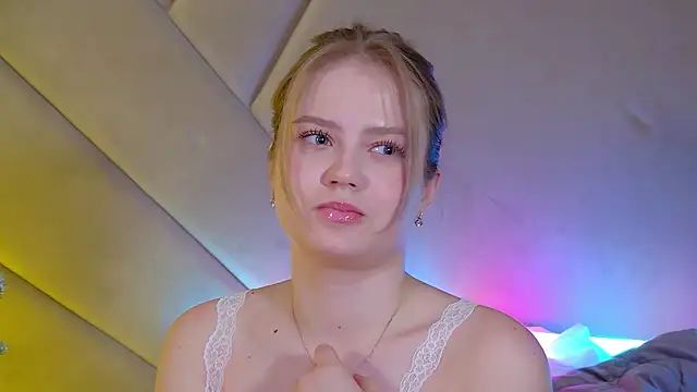 SelinSwarovski live sex cam