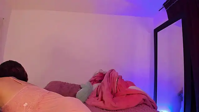 Alessamoth's cam snapshot