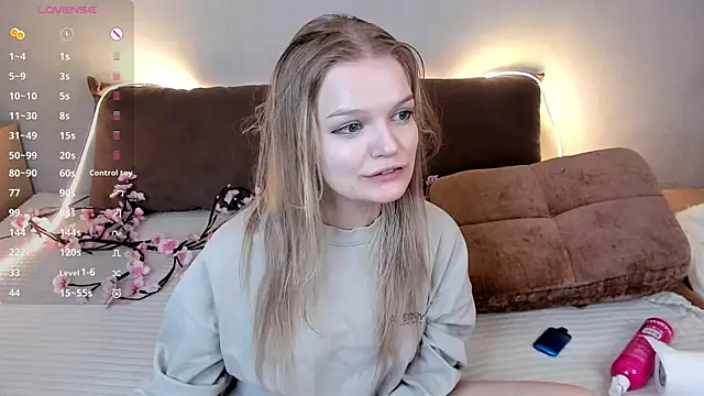 MicheleHonas live sex cam