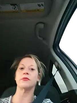 MommaCummins00's cam snapshot