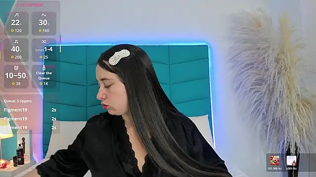 _victoria_collins_'s cam snapshot