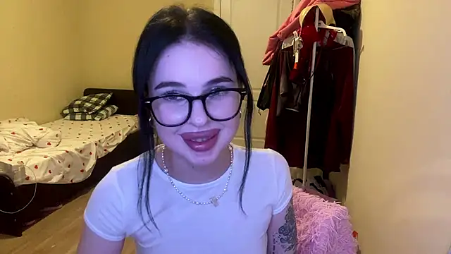 AkilahMilke's cam snapshot