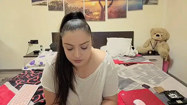 adelline live sex cam