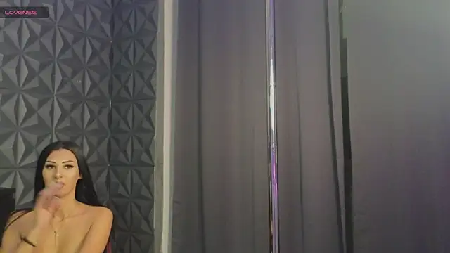 Tarra_Star's cam snapshot