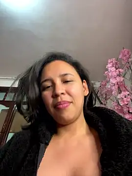 Esmerald_1111's cam snapshot