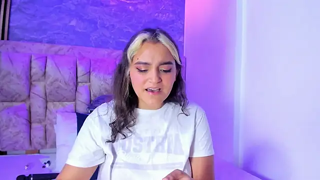 katy_giil_'s cam snapshot