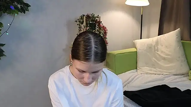 GlynisPernice's cam snapshot