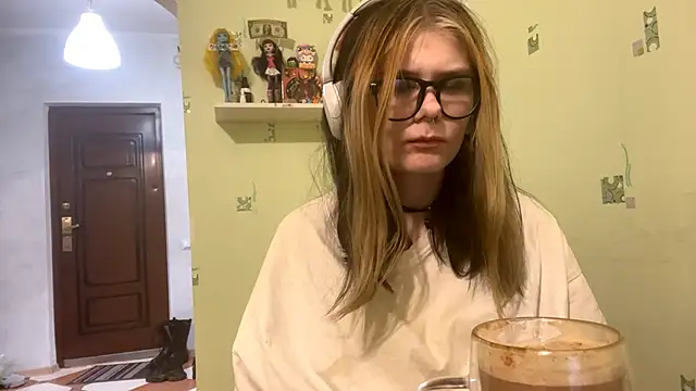 Katyytv's cam snapshot