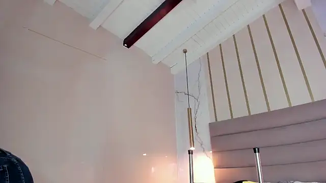 MelaniieRoux live sex cam