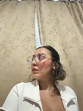 Kay_LustyWife live sex cam