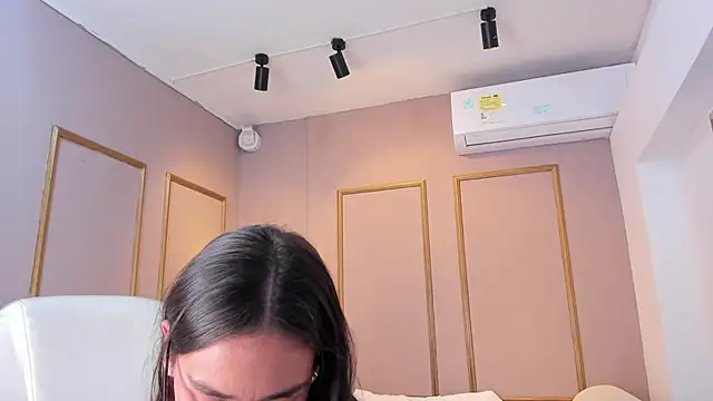 NahimiThompson's cam snapshot