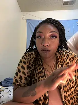 Egyptian_reign's cam snapshot