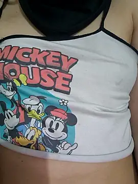 aesmeraldinha's cam snapshot