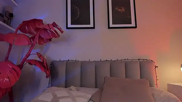 Violetta_Nur's cam snapshot