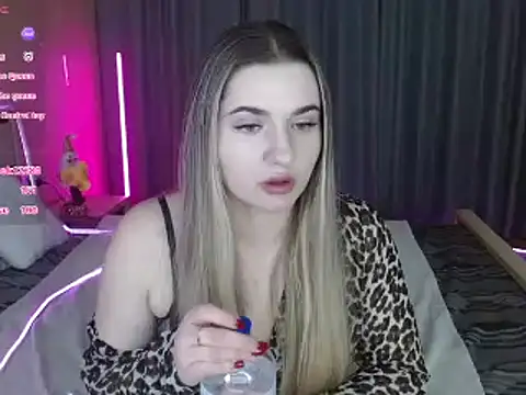 BellaaBlushh's cam snapshot