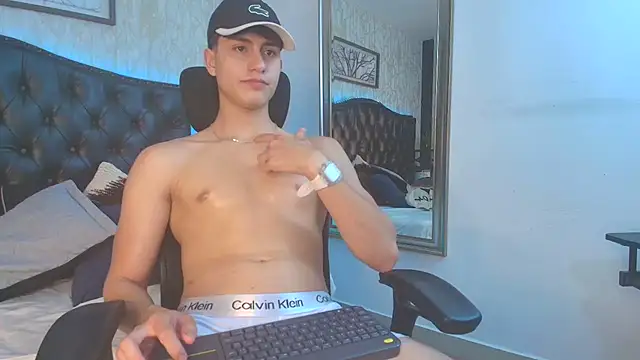 Lander_Cruz live sex cam