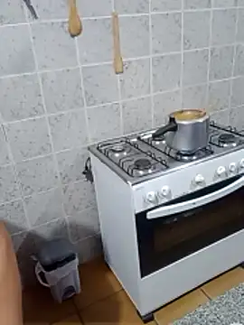 Millyhsantos live sex cam