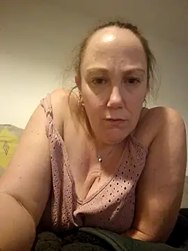 Wisie_Cutie live sex cam