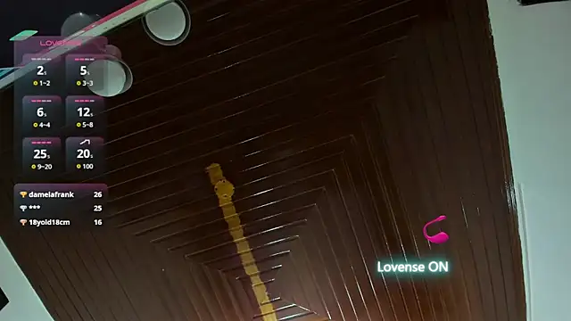 i_am_karoll's cam snapshot