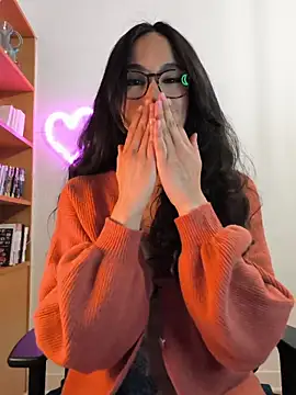 Naughty-Jessie live sex cam